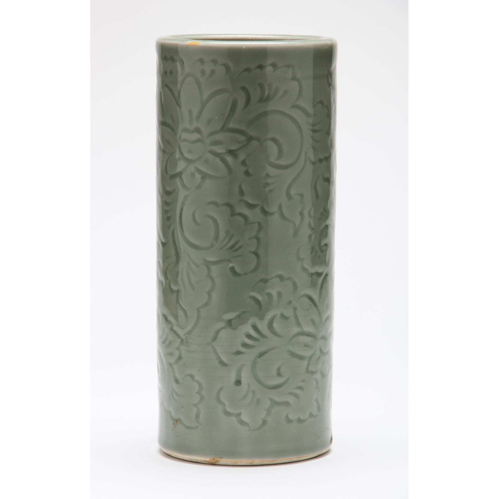 chinese-tall-celadon-glaze-brush-pot