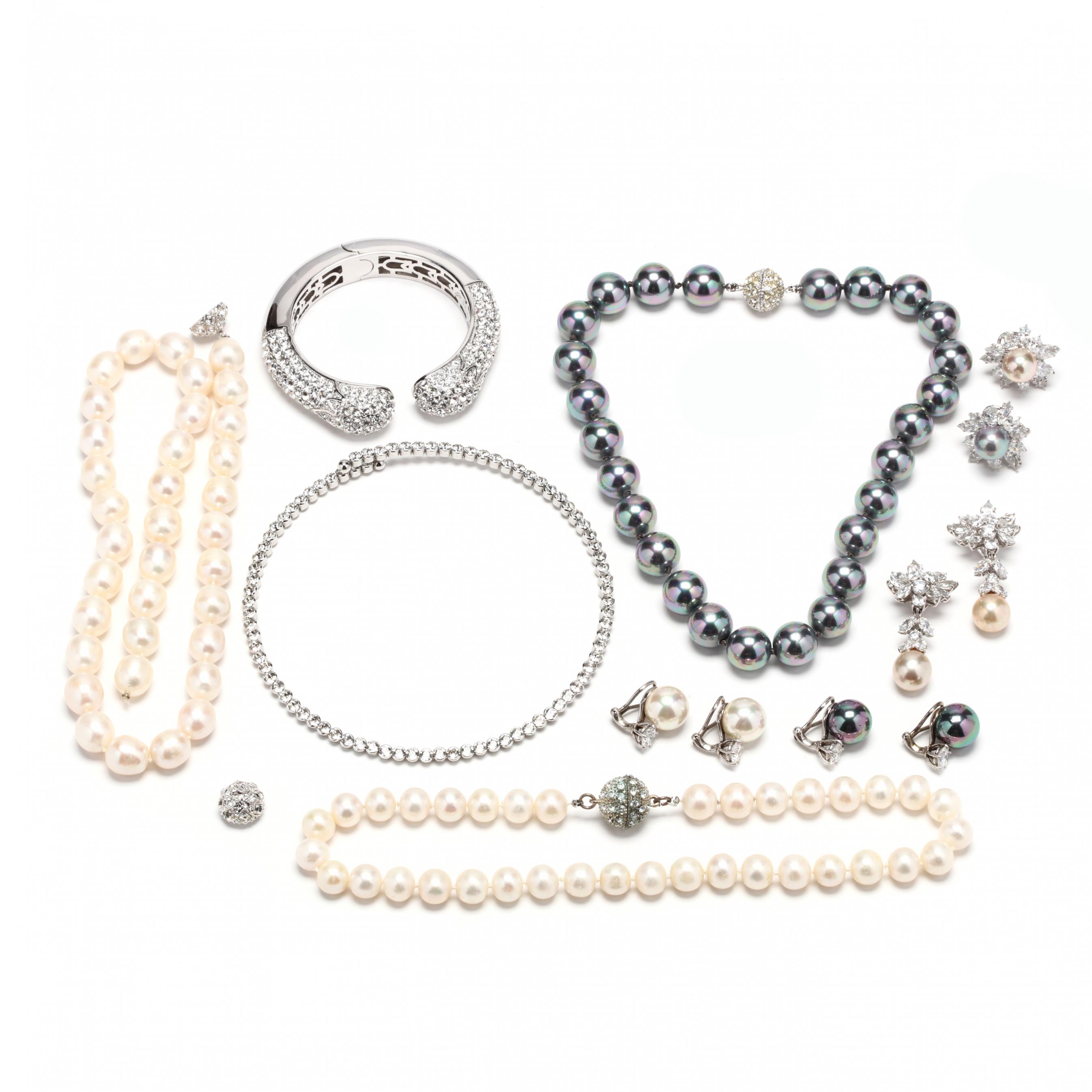 group-of-costume-jewelry