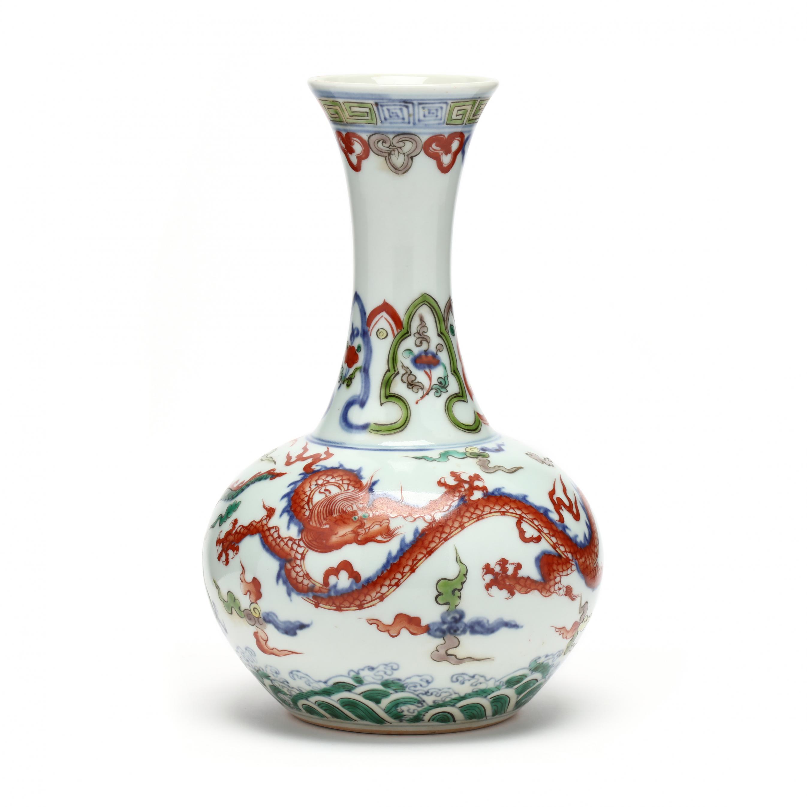 a-chinese-i-wucai-i-dragon-vase